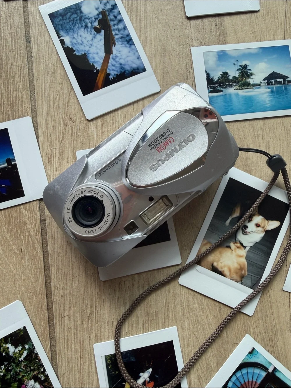 Olympus Camedia D-580 Silver Compact Digital Camera - Silver